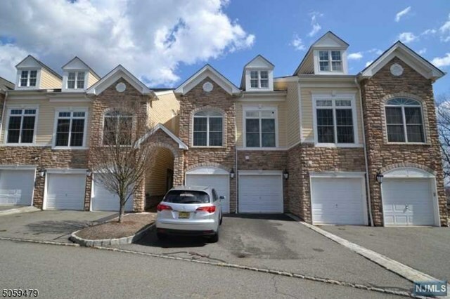 Property Photo:  4 Sweeney Court  NJ 07645 