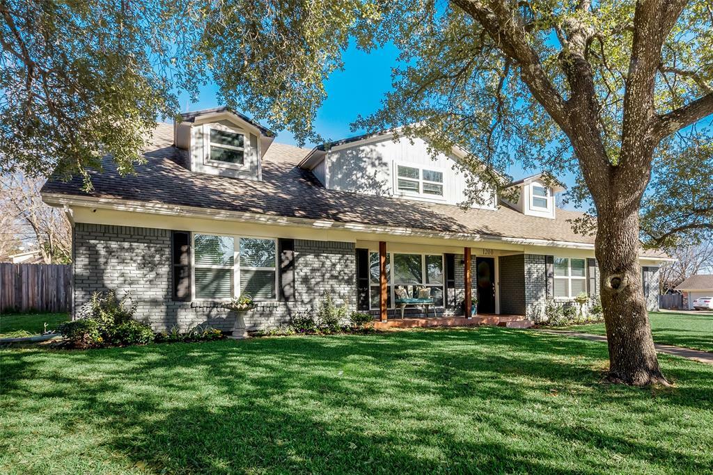 Property Photo:  1200 Williamsburg Drive  TX 75119 