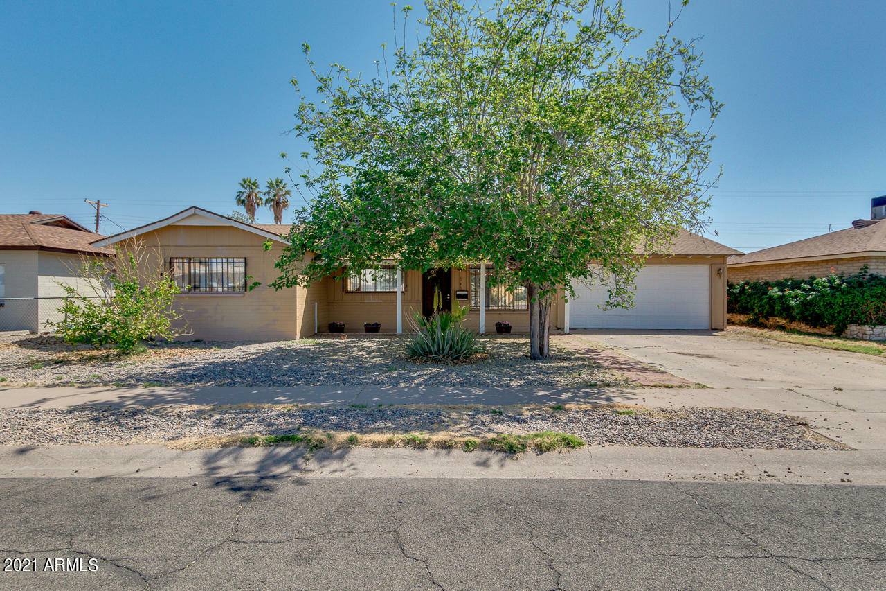 Property Photo:  5743 N 38th Drive  AZ 85019 