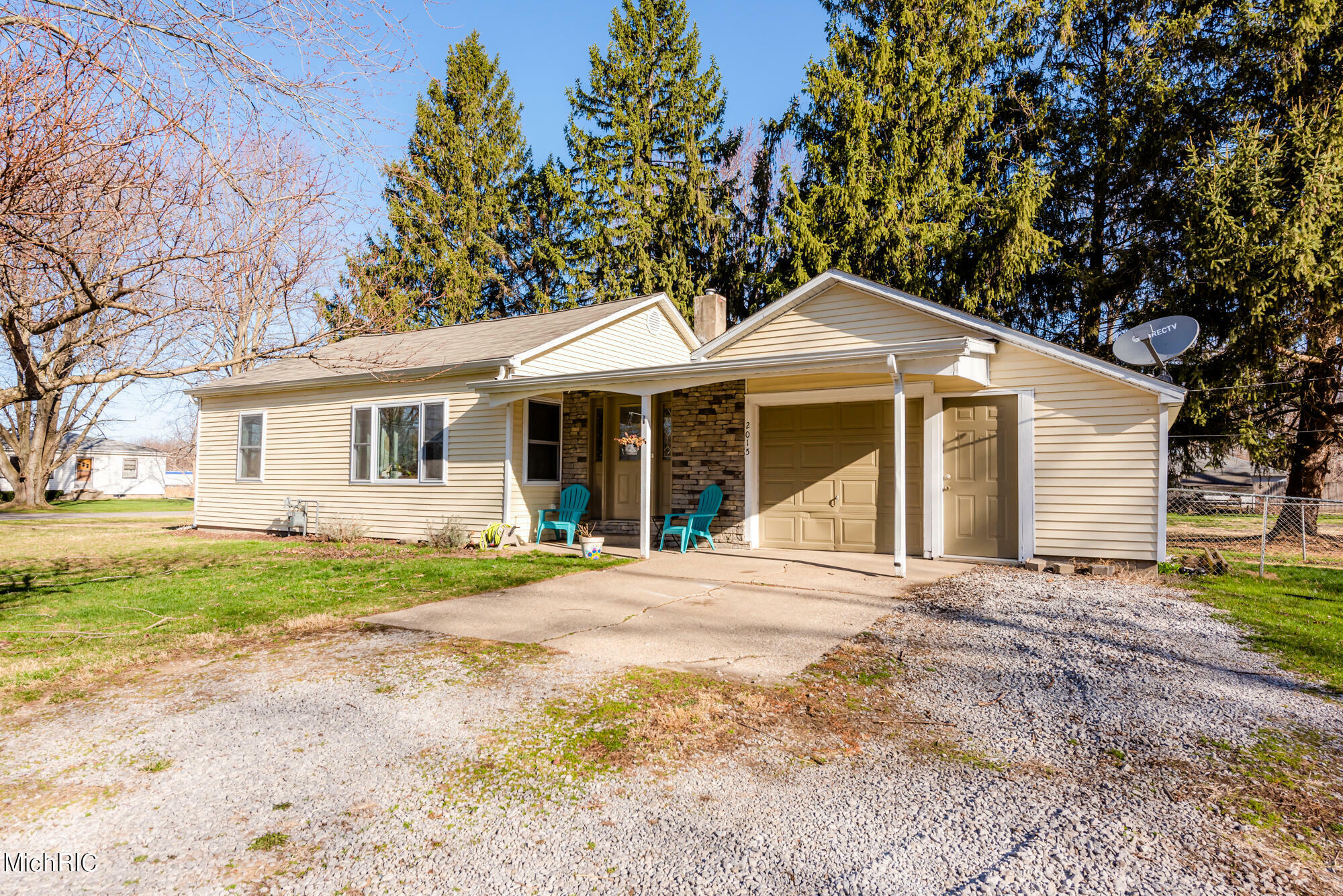 Property Photo:  2015 Reggie Drive  MI 49022 