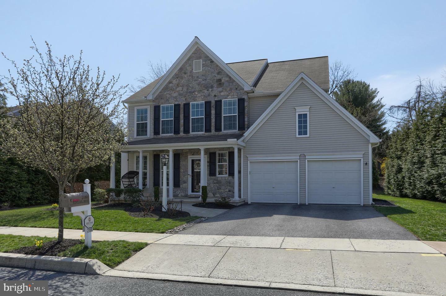 Property Photo:  2180 Flintlock Drive  PA 17036 