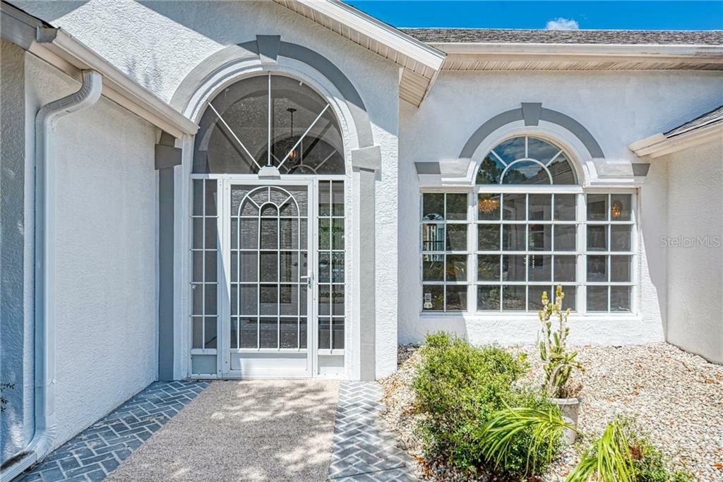 Property Photo:  22482 Peachland Boulevard  FL 33954 