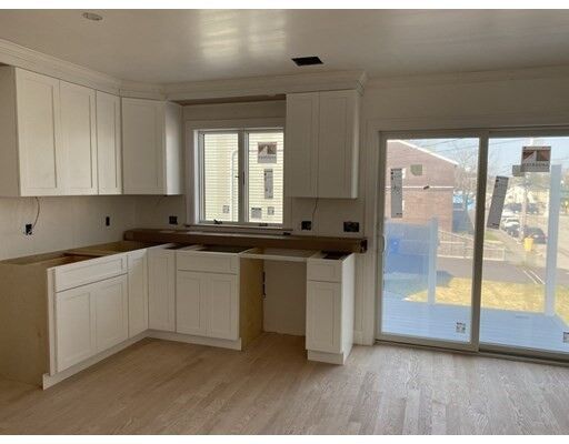 Property Photo:  133 Ash Street 4  MA 02453 