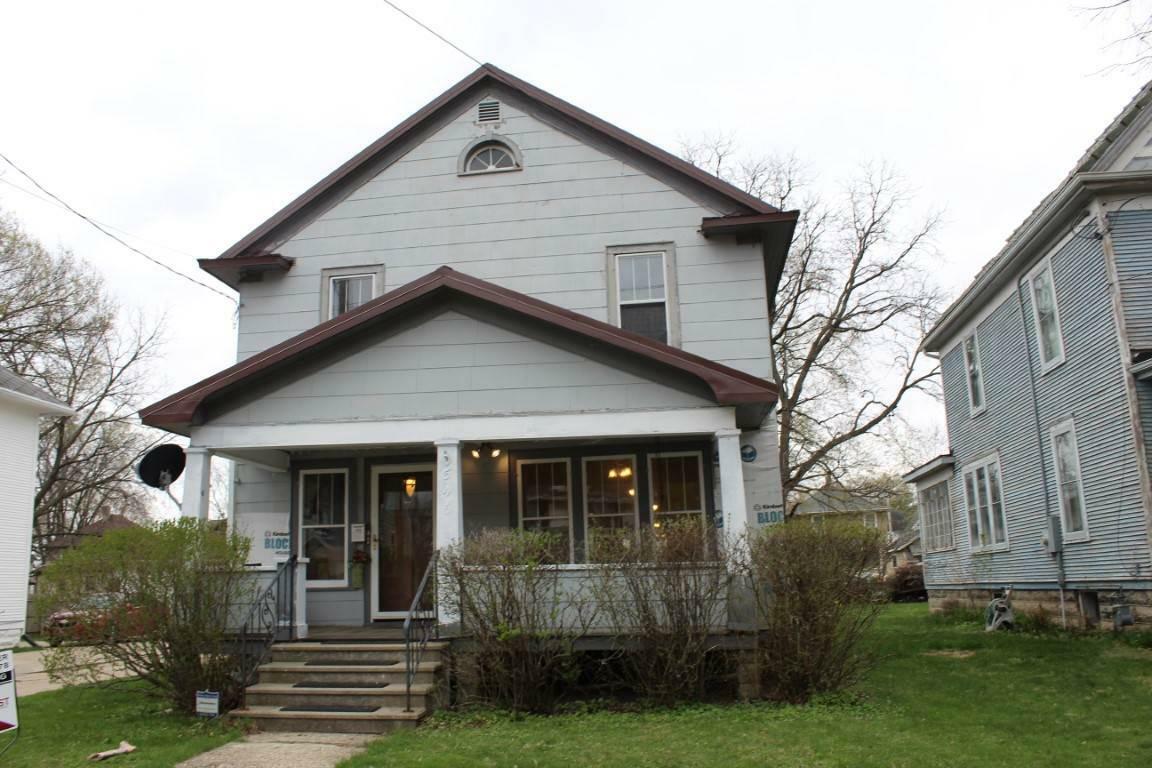 Property Photo:  546 South Jackson St  WI 53548 