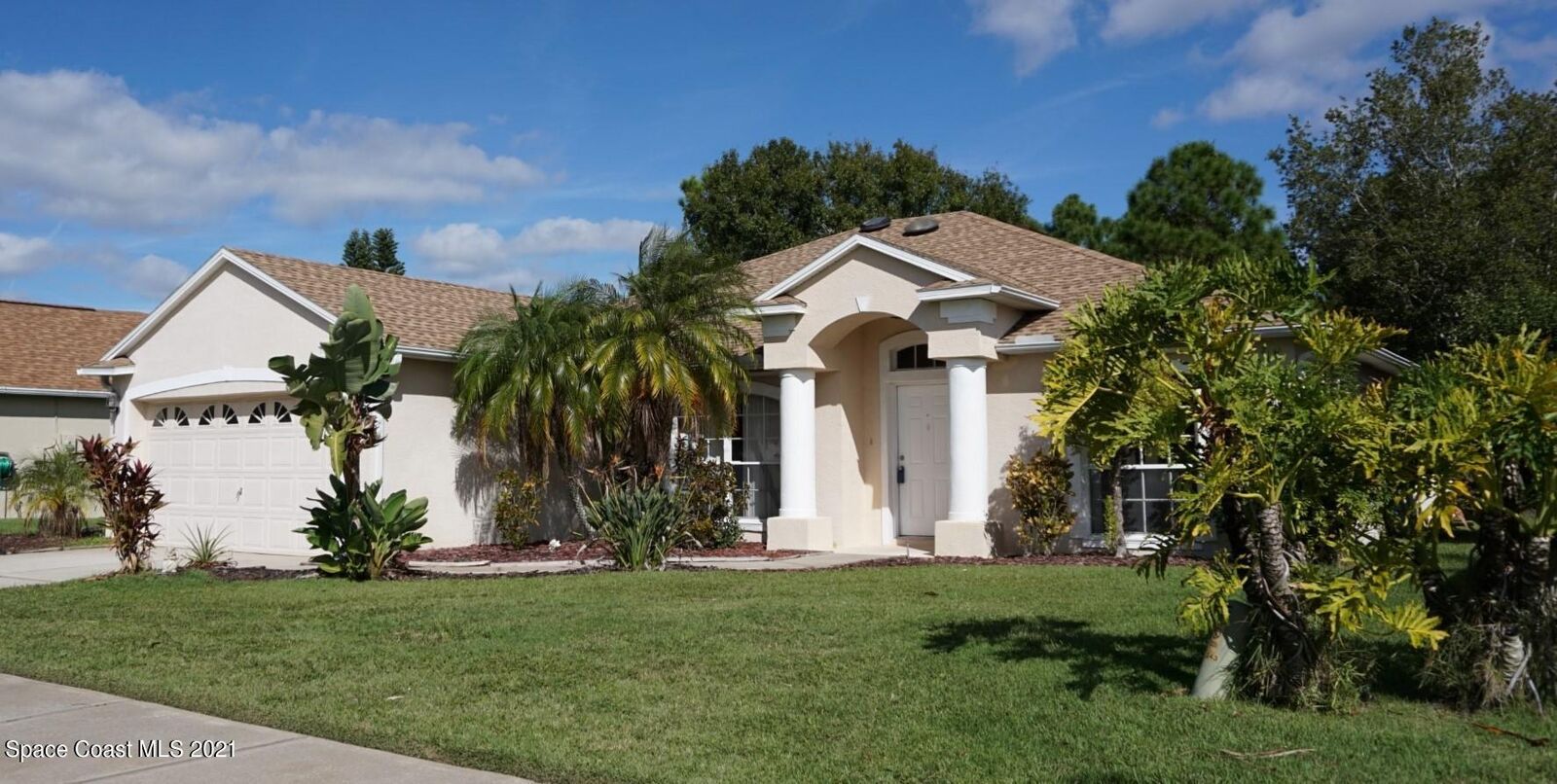 Property Photo: 1343 Hill Avenue FL 32940