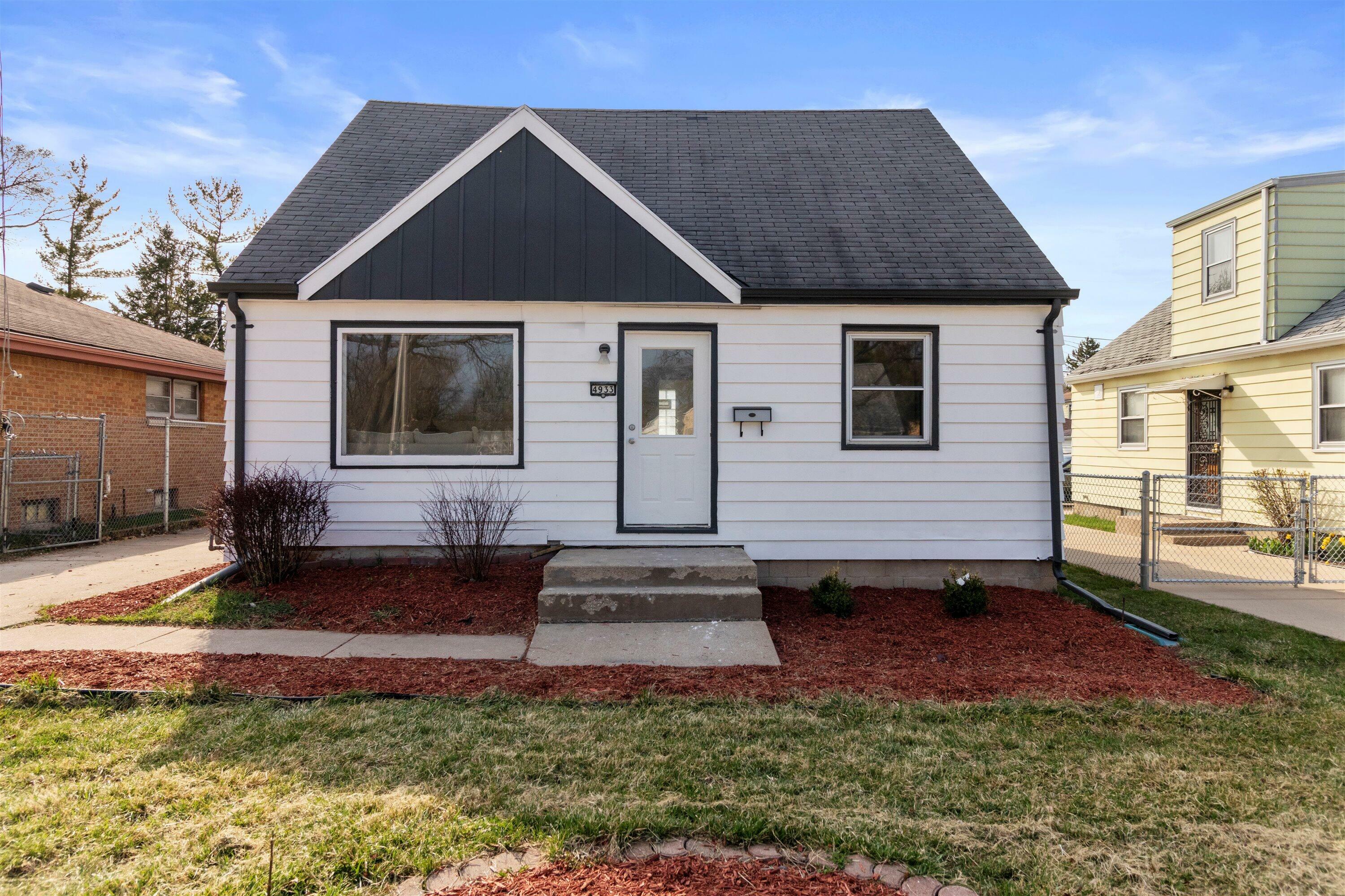 Property Photo:  4933 N 48th St  WI 53218 