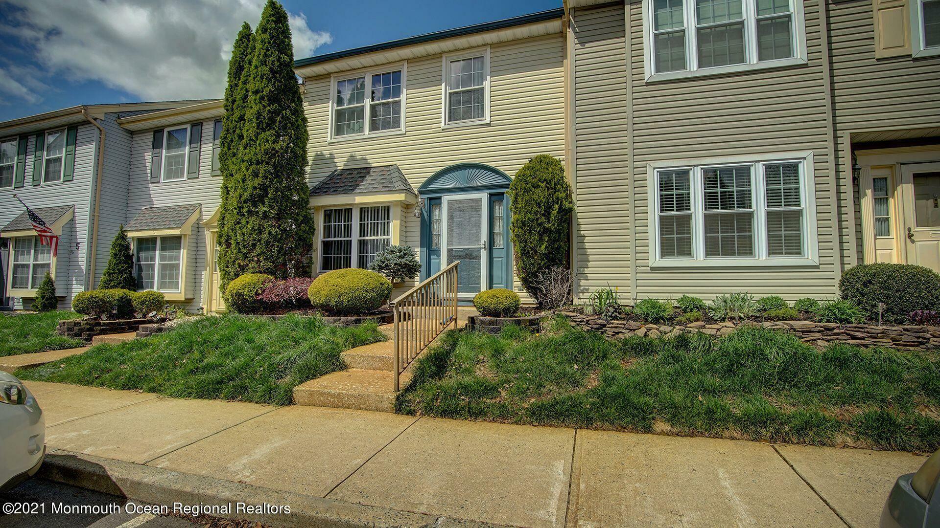 Property Photo:  55 Kensington Court Unit #7  NJ 07728 