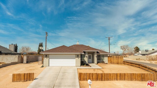 Property Photo:  10193 Evelyn Avenue  CA 93505 