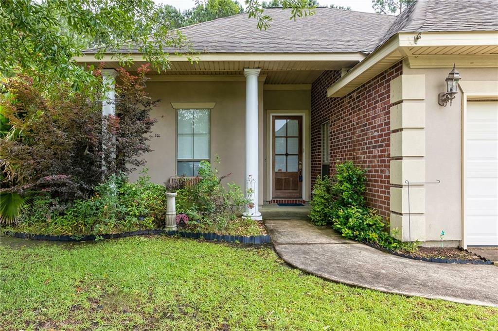 Property Photo:  312 Planer Mill Court  LA 70452 