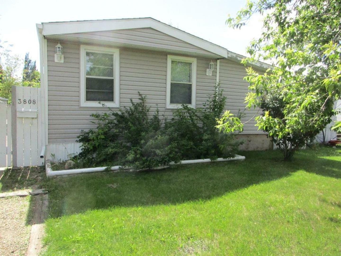 Property Photo: 3808 61 Street AB T0C 2L1