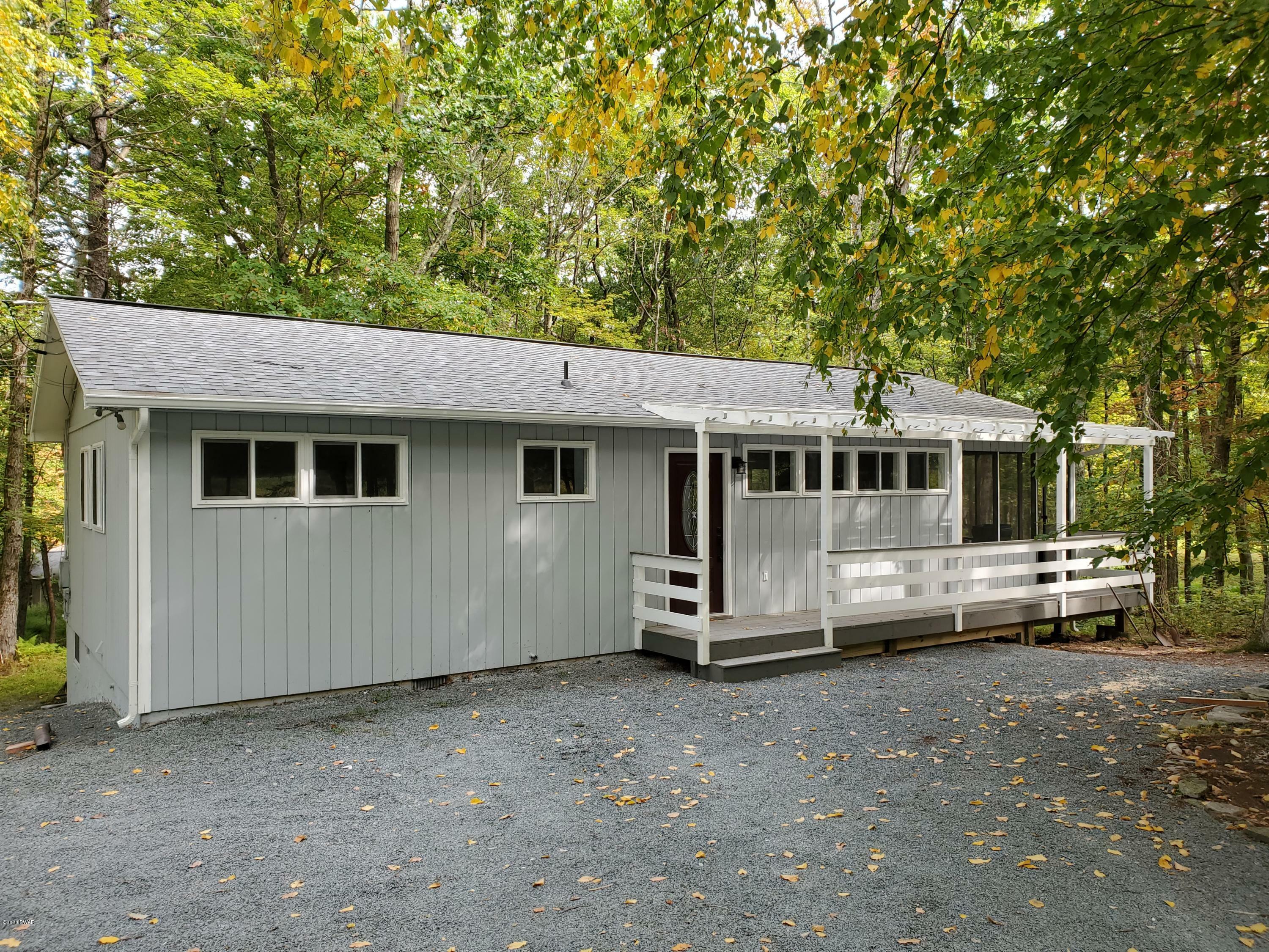 Property Photo:  119 Hillside Drive  PA 18428 