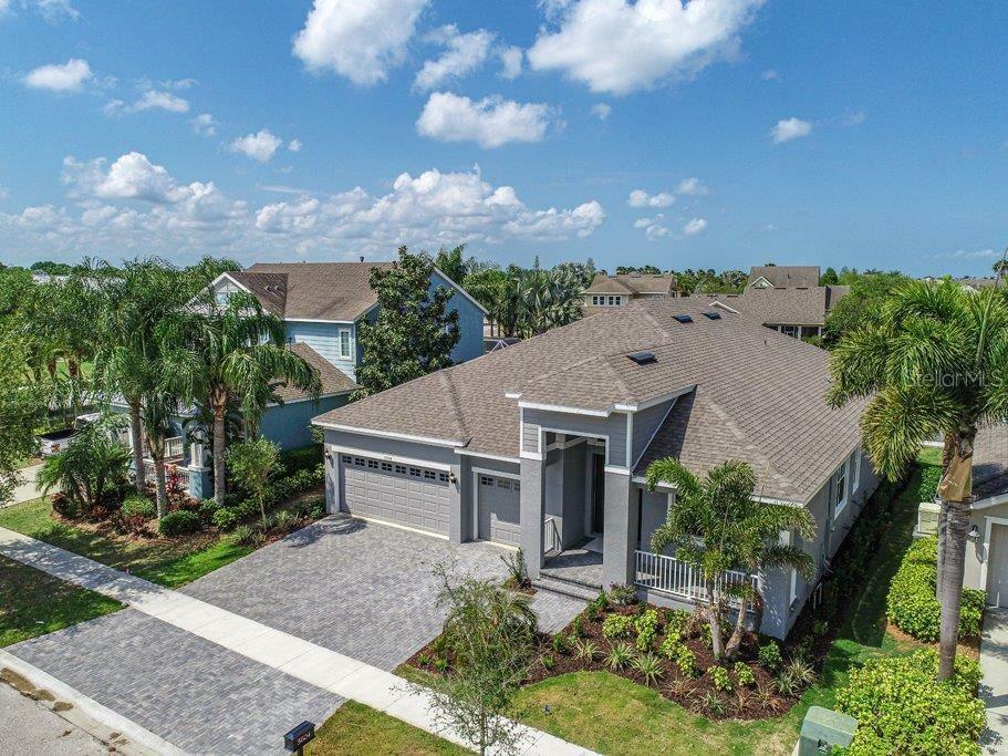 Property Photo:  5604 Seagrass Place  FL 33572 