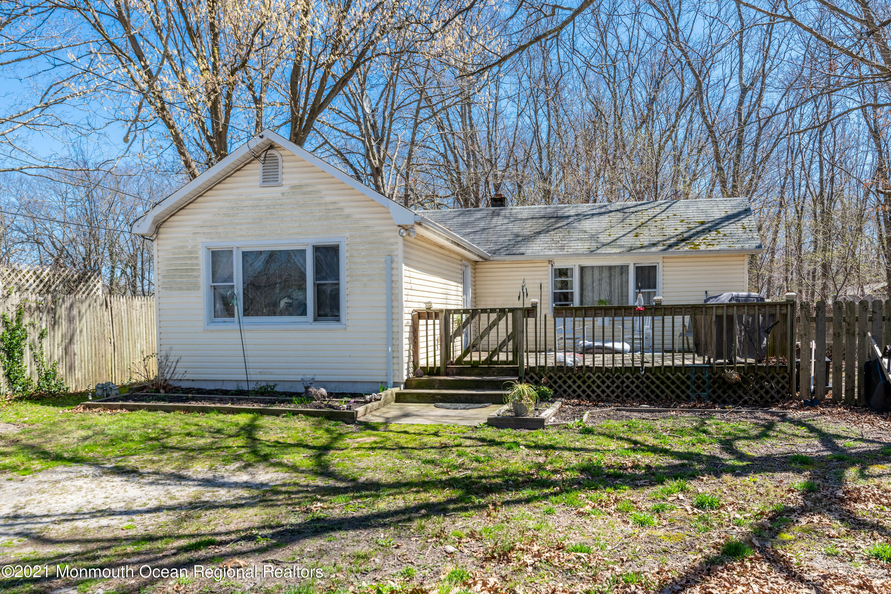 Property Photo:  17 Ermack Street  NJ 07731 