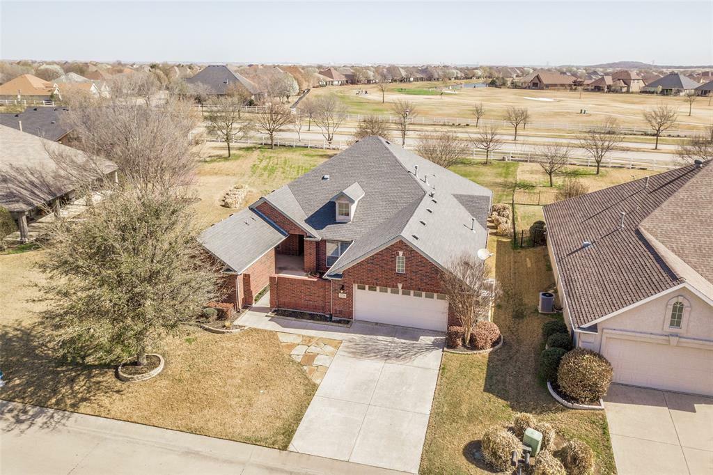 Property Photo: 9720 Amber Court TX 76207