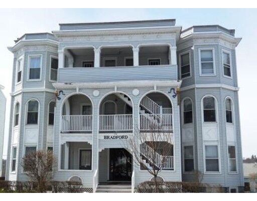 Property Photo: 178 Lincoln St 11 MA 01605