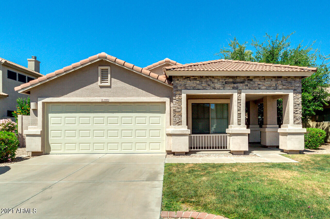 Property Photo:  4410 W Donner Drive  AZ 85339 