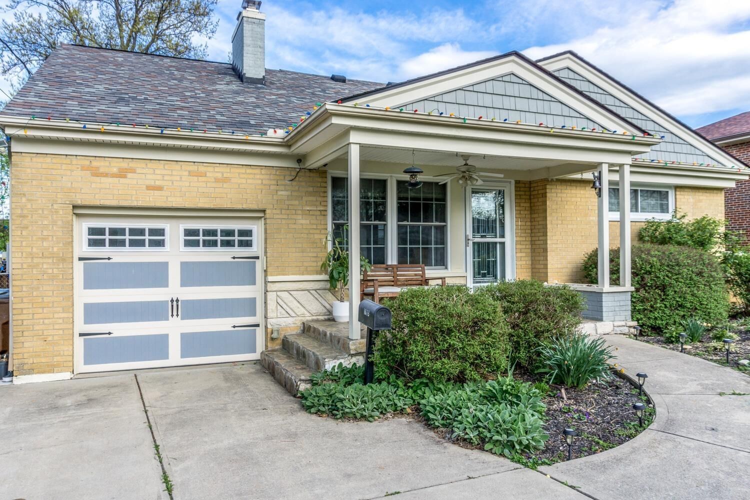 Property Photo: 1073 Shangrila Dr OH 45230