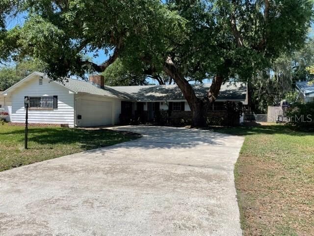 Property Photo:  5106 Saint Michael Avenue  FL 32812 