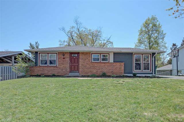 Property Photo: 28 Pepper Tree Drive 63026