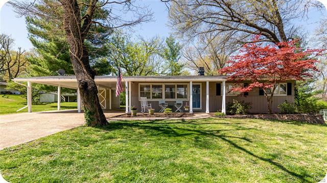 Property Photo:  14 Alfresco Drive   63021 