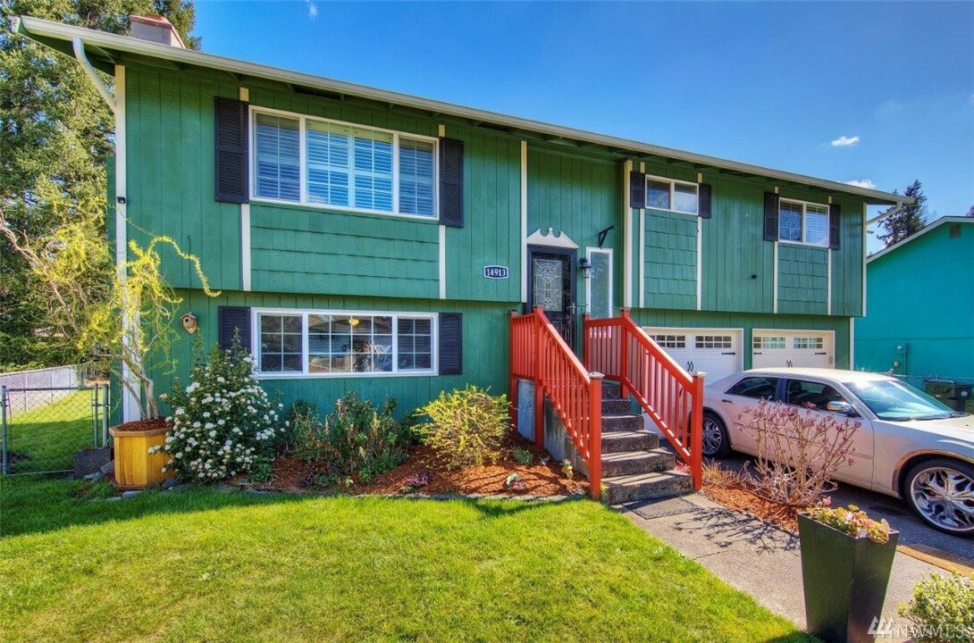 Property Photo:  14913 21st Av Ct E  WA 98445 