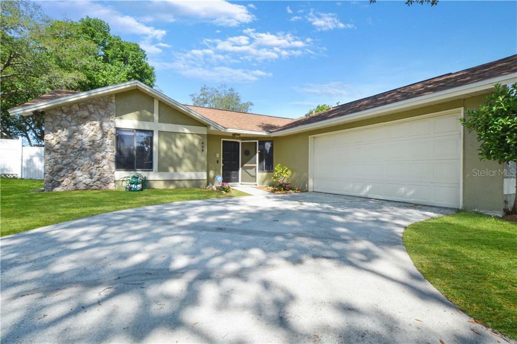 Property Photo: 458 Leland Dr FL 32725