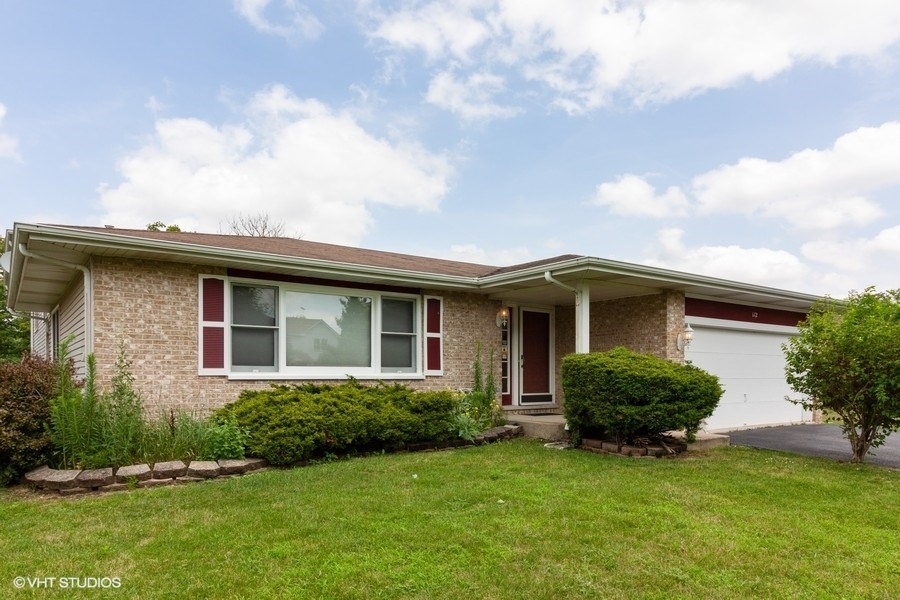 Property Photo:  172 Beaver Creek Drive  IL 60490 