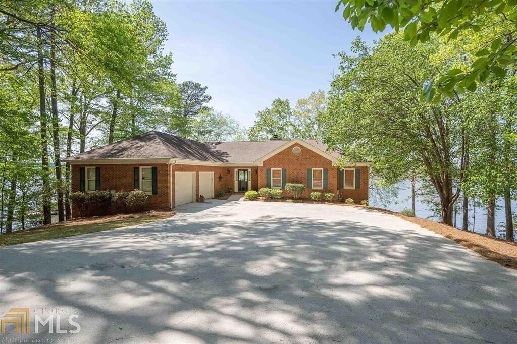 Property Photo: 1091 Terrell Cir GA 30642