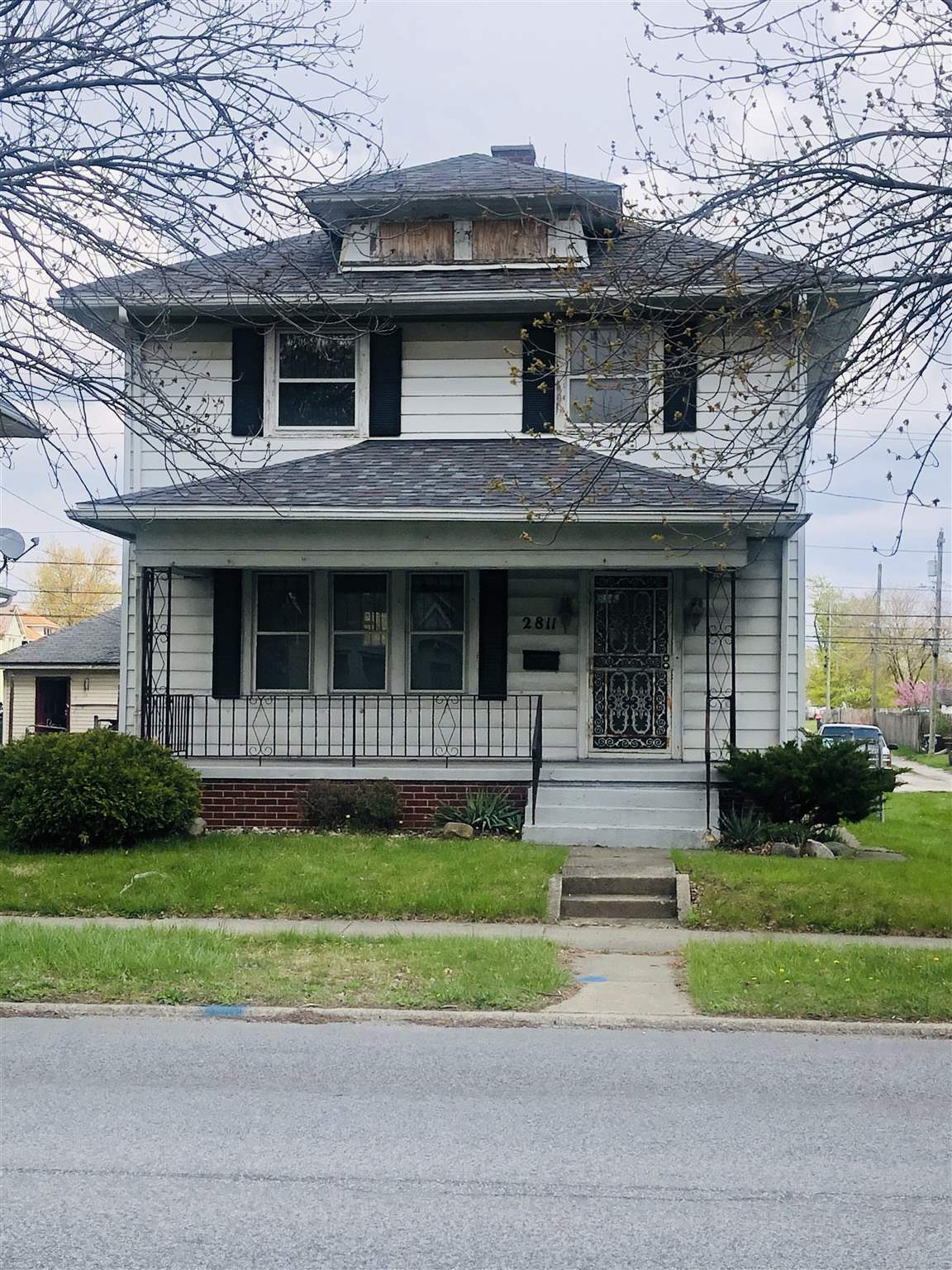 2811 Lafayette Street  Fort Wayne IN 46806 photo