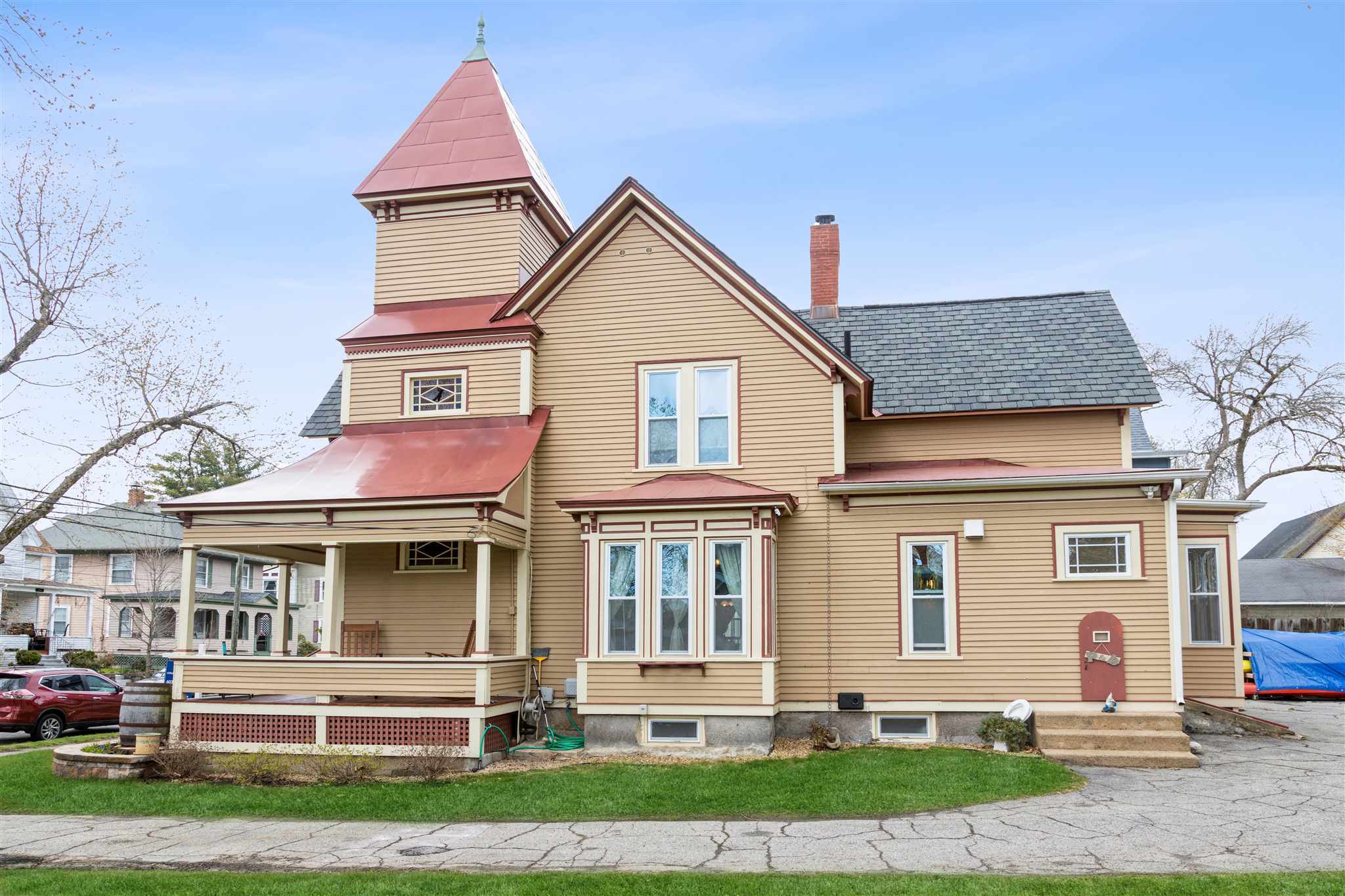 Property Photo: 63 North Adams Street NH 03104-2534