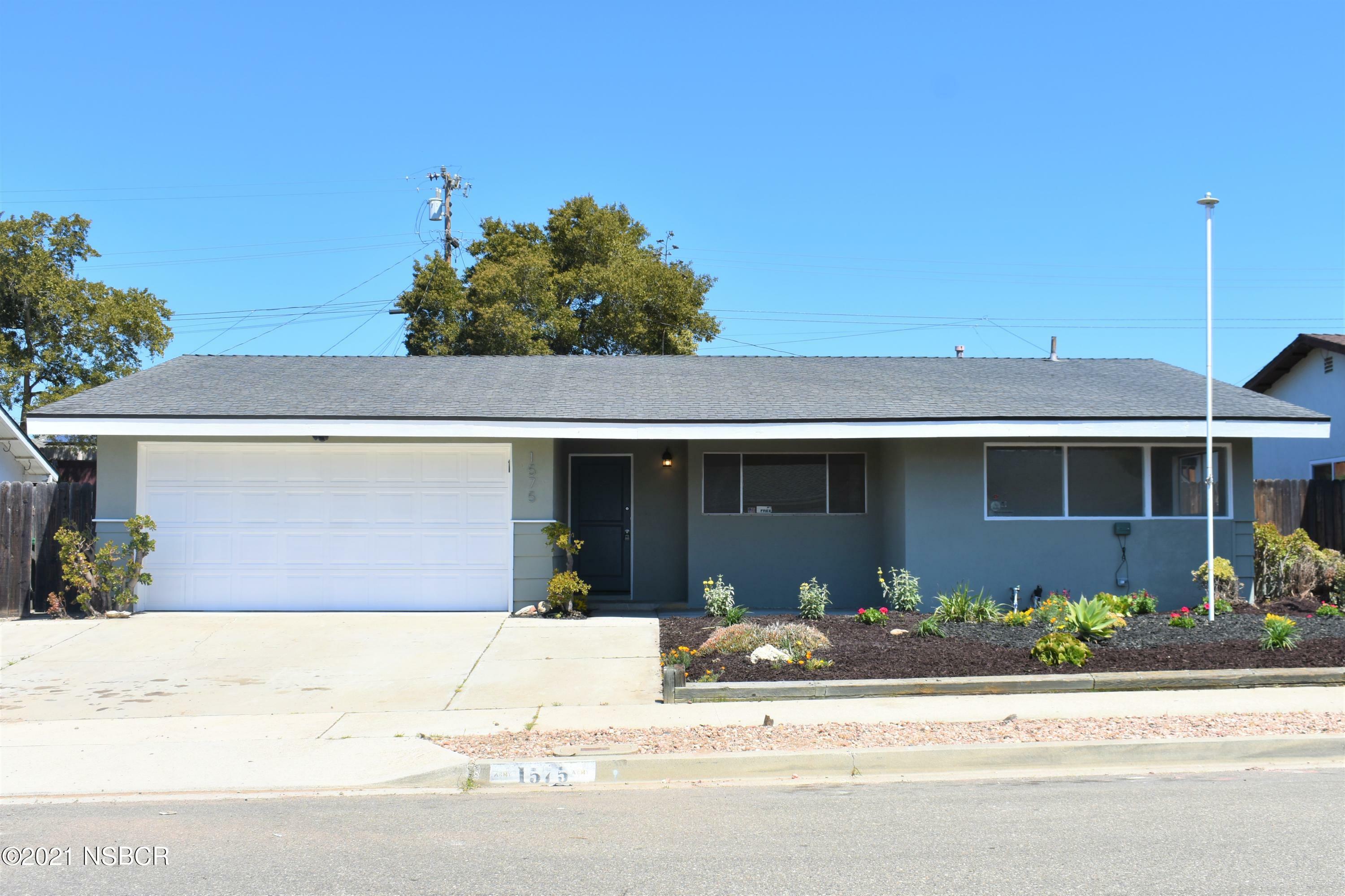 Property Photo:  1575 Calle Primera  CA 93436 