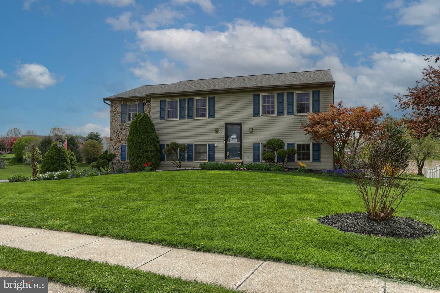 Property Photo: 120 S Aspen Drive PA 17552