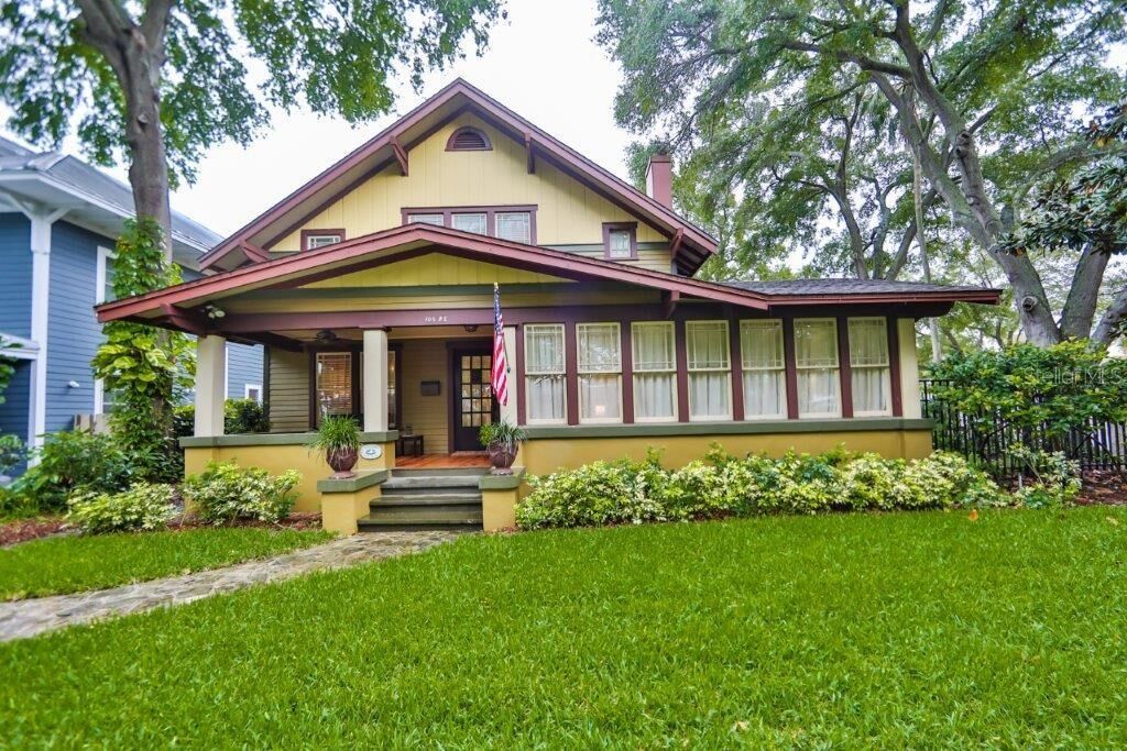 Property Photo:  106 15th Avenue NE  FL 33704 