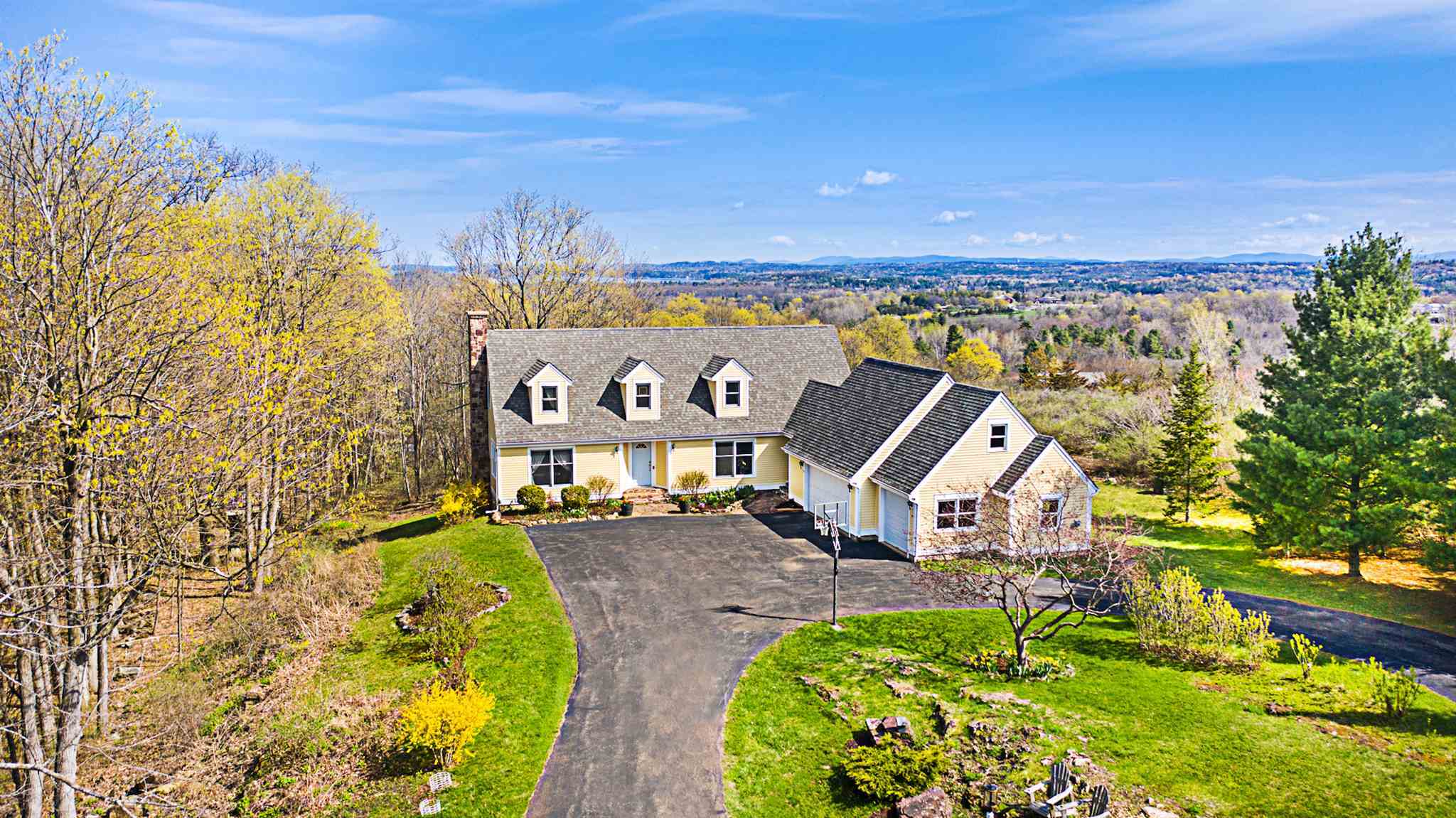 Property Photo: 469 Ridgefield Road VT 05482