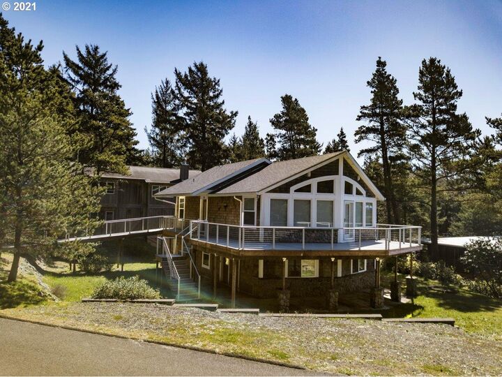 80 Ocean Ave  Manzanita OR 97130 photo