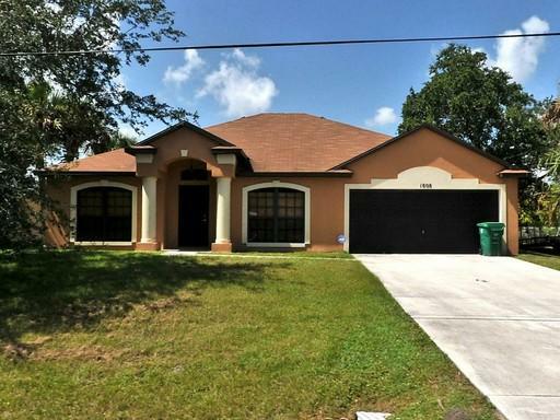 Property Photo:  1808 SW Bradway Lane  FL 34953 