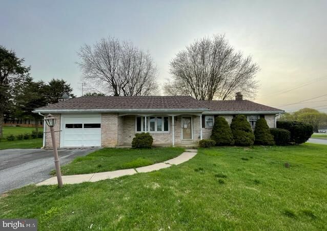 Property Photo:  12 S Kemp Road  PA 19530 