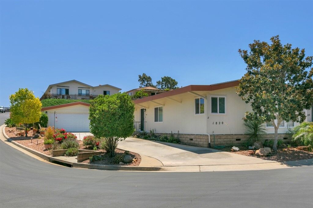 Property Photo:  1820 Nova Gln  CA 92026 