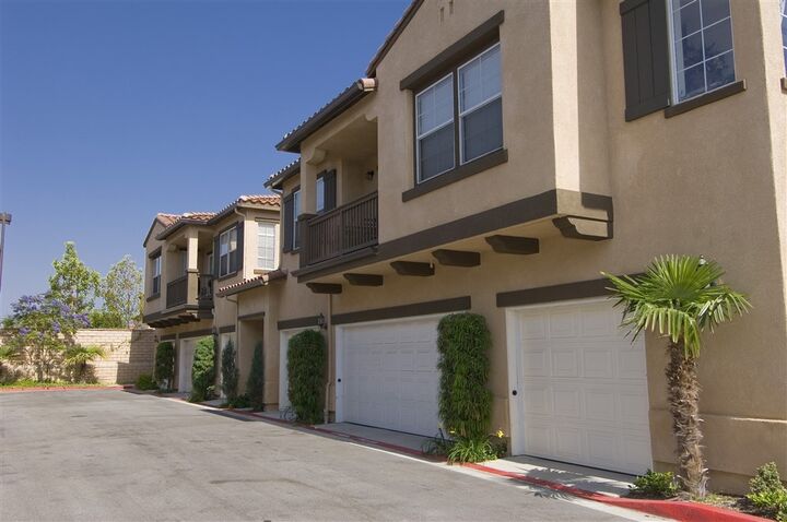 Property Photo:  642 Sumner Way 3  CA 92058 