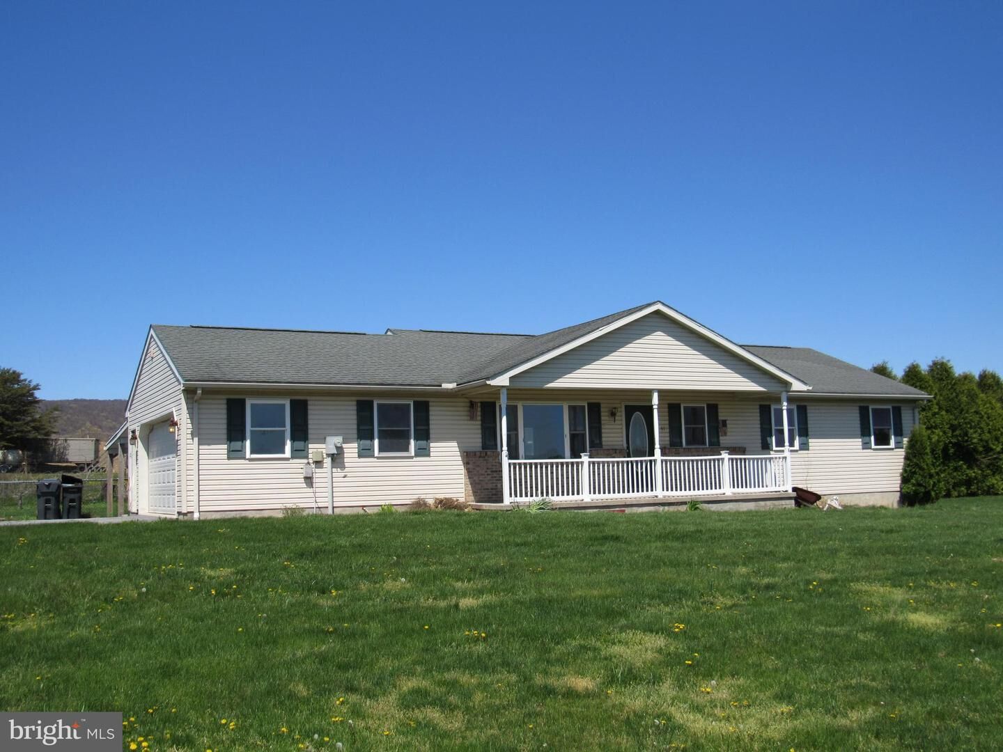 Property Photo:  41 N 2nd Street  PA 19554 