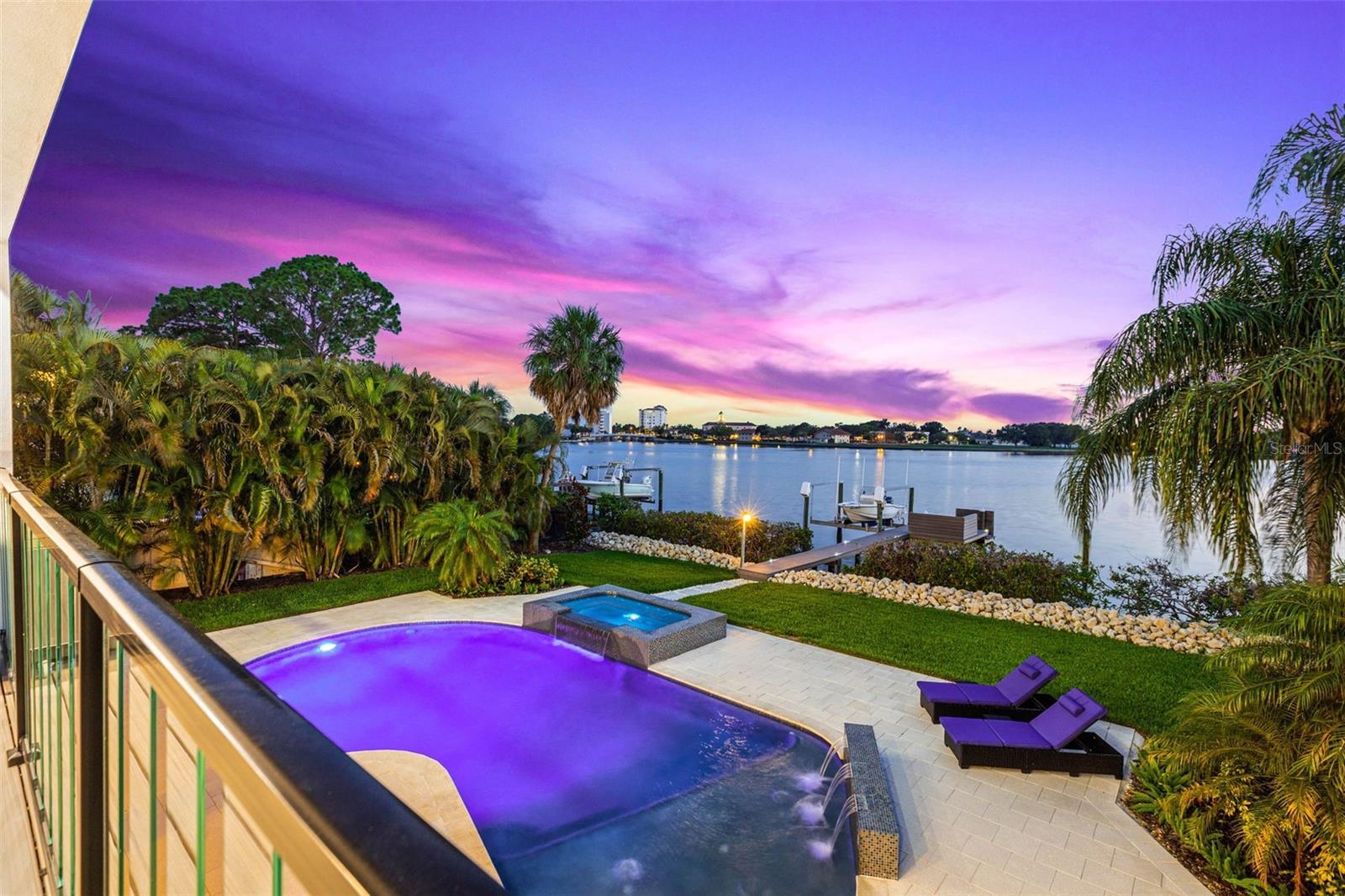 Property Photo:  3830 Shore Acres Boulevard NE  FL 33703 