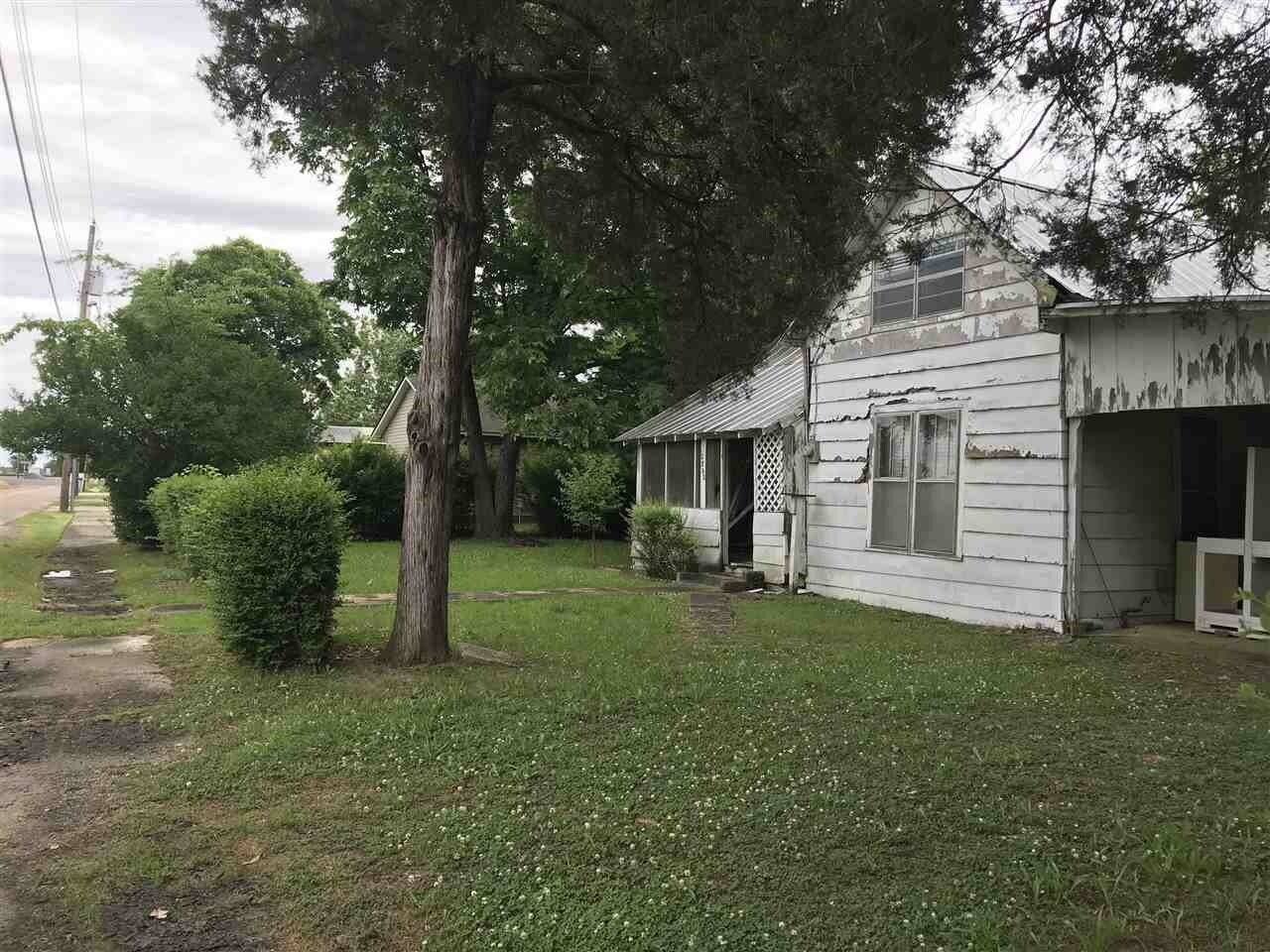 Property Photo:  2302 Willow  AR 72401 