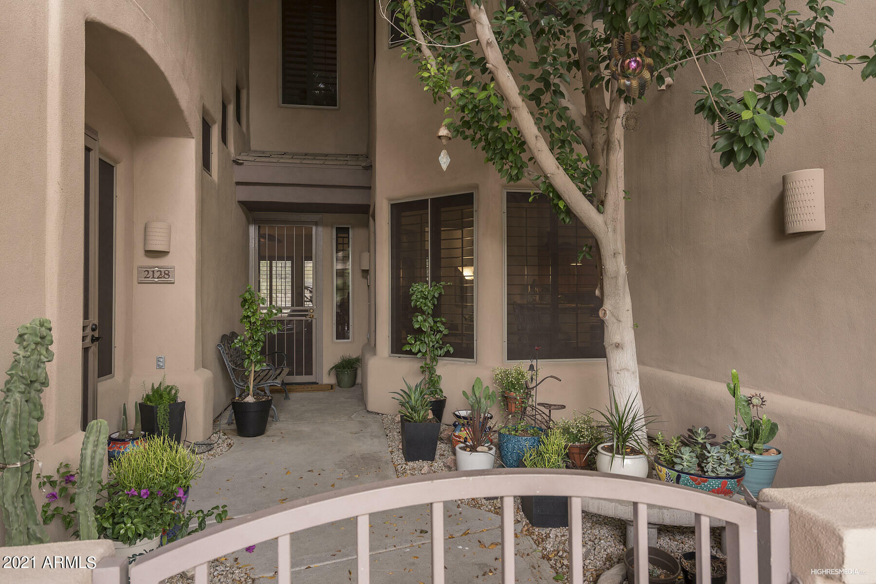 Property Photo: 16420 N Thompson Peak Parkway AZ 85260