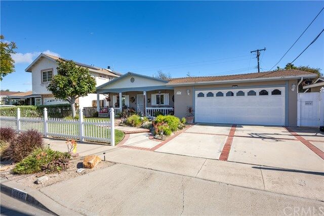 Property Photo:  9552 Flounder Drive  CA 92646 