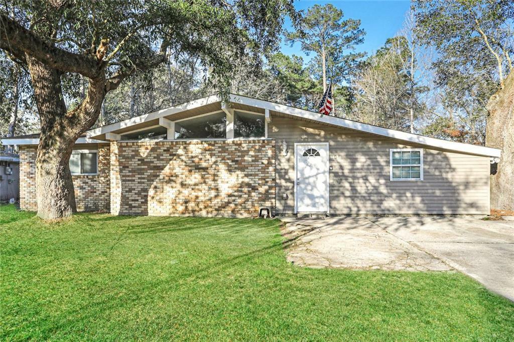 Property Photo:  104 Cedar Lane  LA 70460 