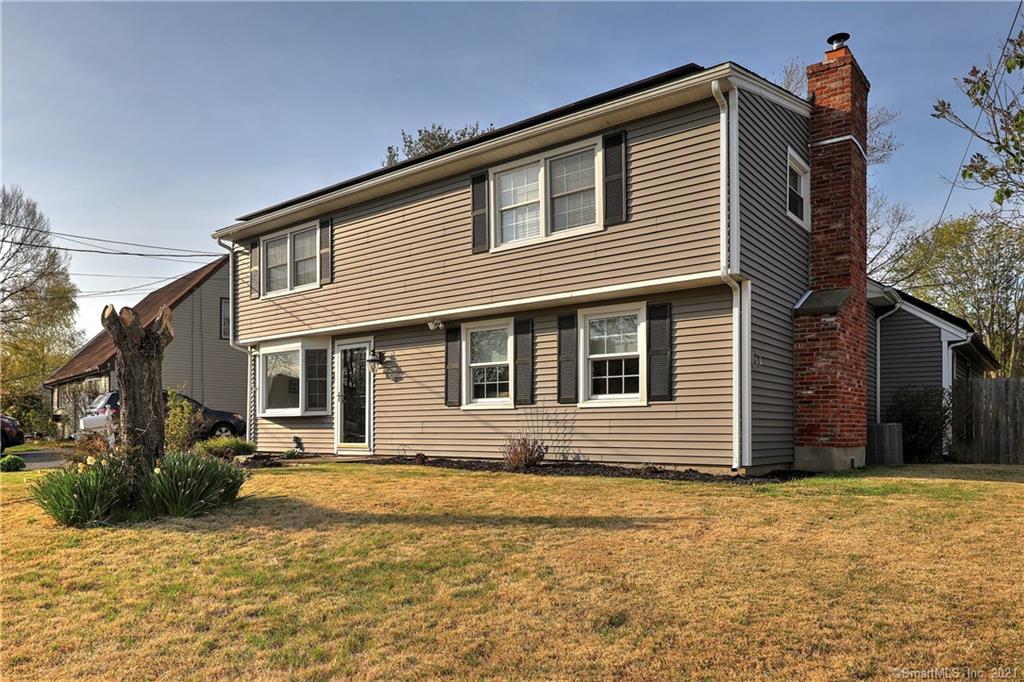 Property Photo: 33 Meetinghouse Lane CT 06460