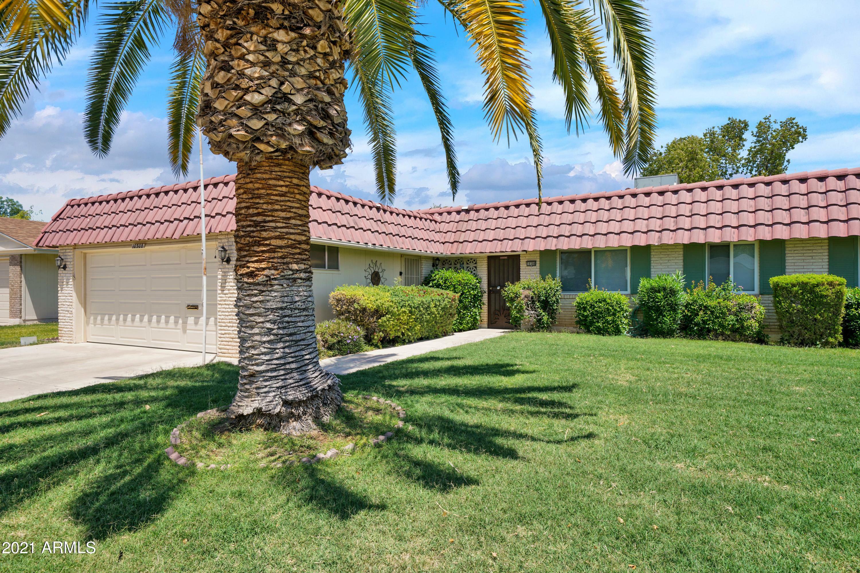 Property Photo: 10308 W Kingswood Circle AZ 85351