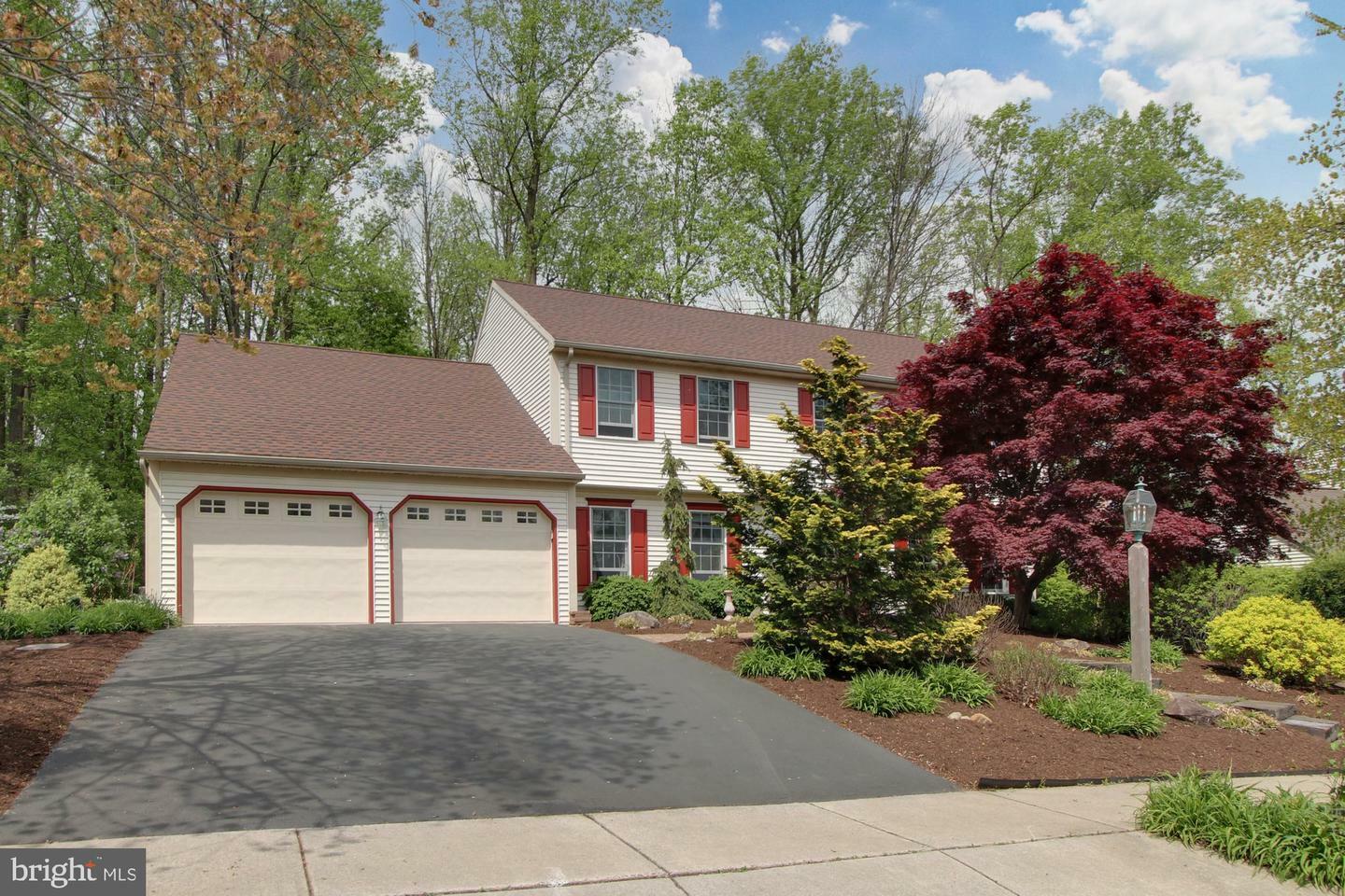 Property Photo:  4 Longview Drive  PA 19508 