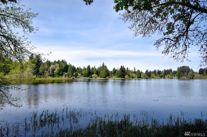 Property Photo: 7206 Twin Cedar Lane SE WA 98501