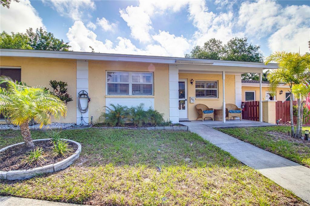 Property Photo:  881 Desoto Court  FL 34698 